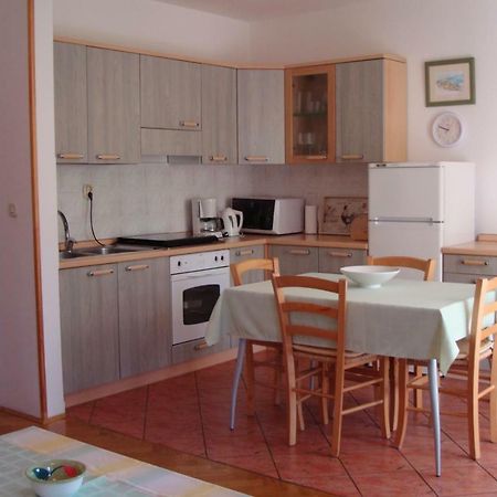 Apartment Branko With Free Parking Ičići Zewnętrze zdjęcie