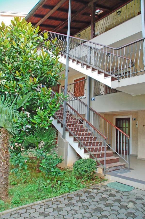 Apartment Branko With Free Parking Ičići Zewnętrze zdjęcie